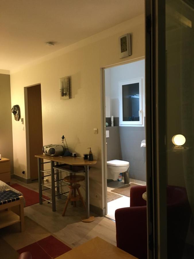 La Chambre Des Amis Parthenay Exterior photo