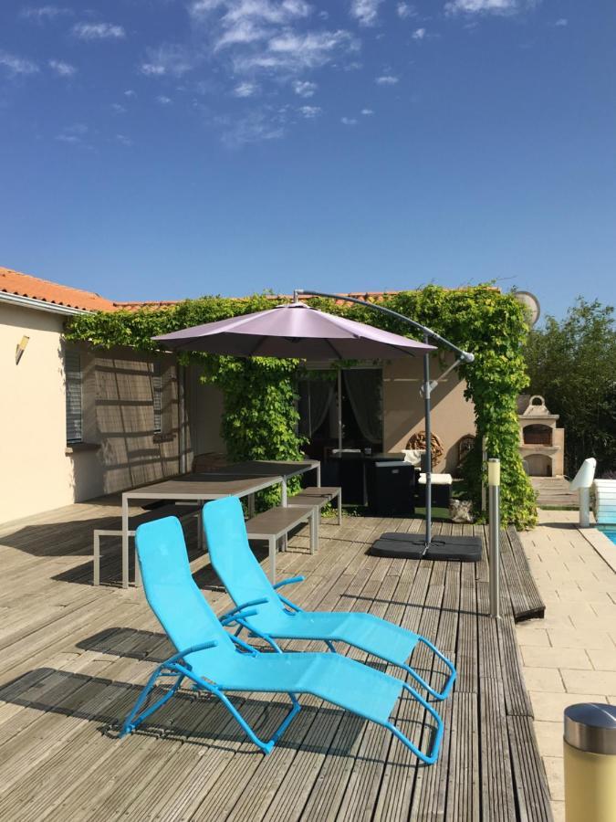 La Chambre Des Amis Parthenay Exterior photo
